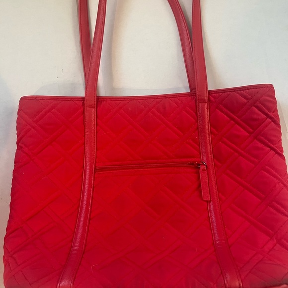 BOGO VERA BRADLEY - BUY ONE GET ONE FREE! TWO Vera Bradley Bags - Picture 2 of 9